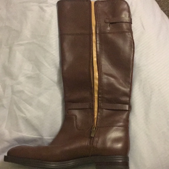 Brown boots from Nordstrom - Picture 1 of 6